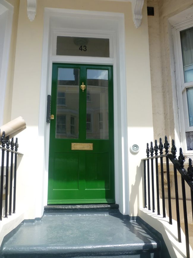 Rooms for rent Eastbourne, East Sussex Houses to rent Eastbourne