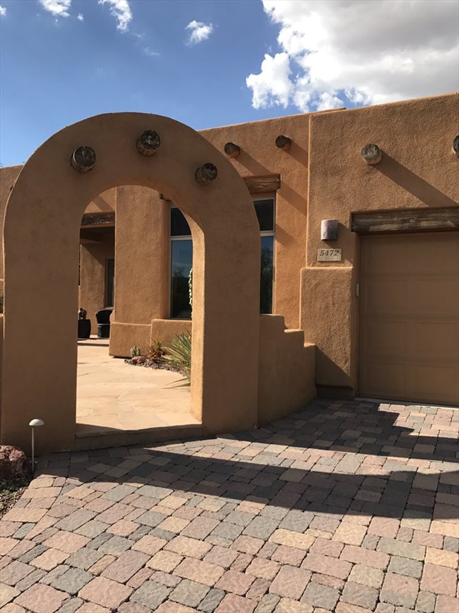 Home to share with Professional. Month to month option. Great for someone who travels to Tucson freq Home to share with Professional. Month to month option. Great for someone who travels to Tucson freq