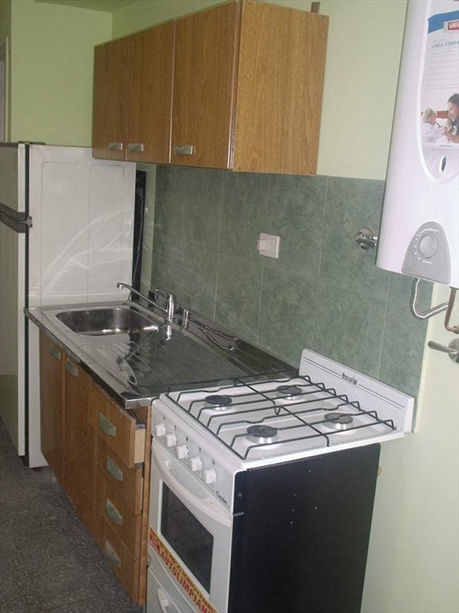 Habitaciones en alquiler - Capital Federal - DEPTO SÓLO SEÑORITAS JÓVENES QUE ESTUDIEN Y/O TRABAJEN | CompartoDepto - Image 3