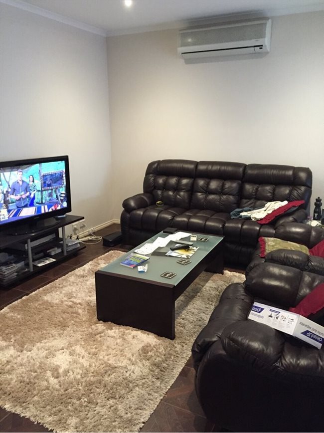 Flatshare - Lyndhurst - $200 includes gas water & electricity | EasyRoommate - Image 5