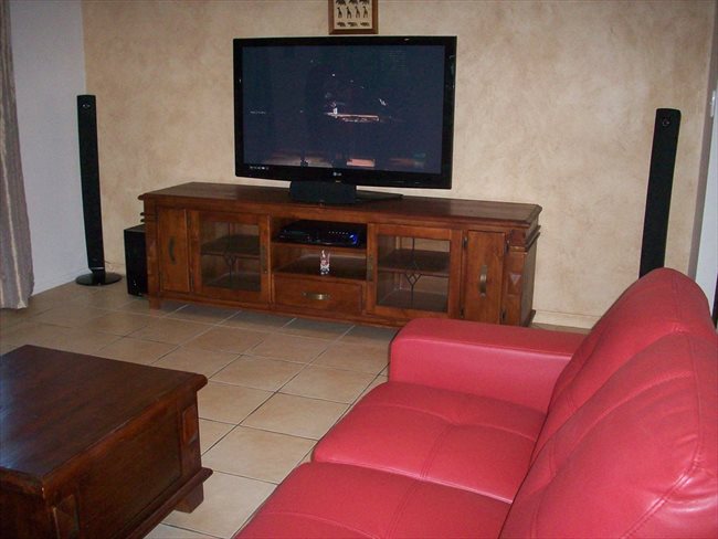 Flatshare - Douglas - Rooms for Rent - Riverside Gardens - Douglas | EasyRoommate - Image 6