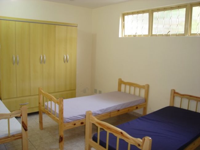 Alugo Quarto - São José dos Campos - Quartos em Taubaté para Moças | EasyQuarto - Image 7