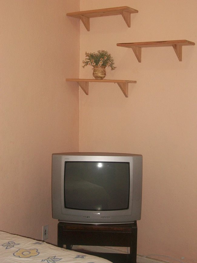 Alugo Quarto - Rio de Janeiro (Capital) - Quarto Botafogo | EasyQuarto - Image 1