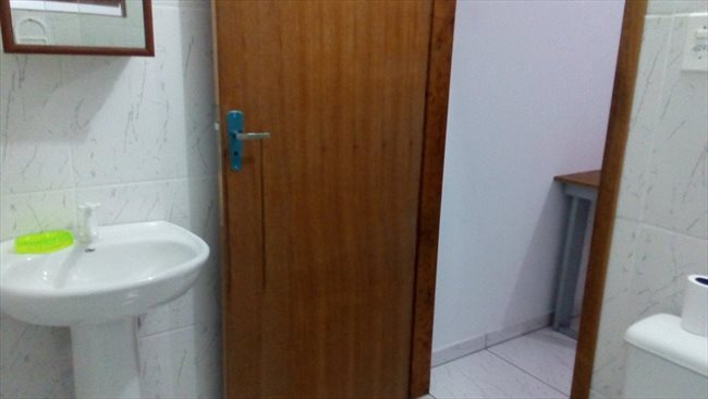 Alugo Quarto - Grande Florianópolis - Aluga-se quartos! | EasyQuarto - Image 7