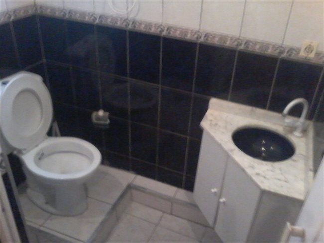 Alugo Quarto - São Paulo capital - Suites com banheiro privativo em Santo Amaro, de 10 mts, mobiliadas, somente para mulheres | EasyQuarto - Image 6
