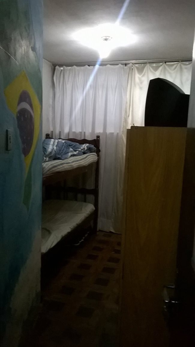 Alugo Quarto - Curitiba - REPÚBLICA JANOSKI * | EasyQuarto - Image 2