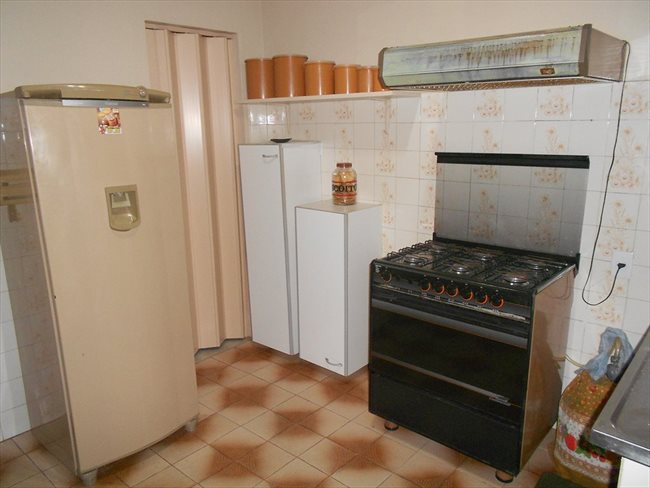 Alugo Quarto - Rio de Janeiro (Capital) - Aluguel Temporada Ano Novo e Copa do Mundo 2014 | EasyQuarto - Image 1