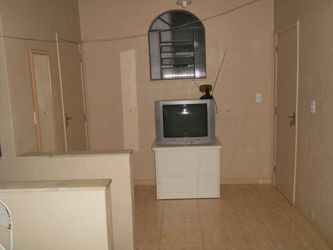 Alugo Quarto - Rio de Janeiro (Capital) - Aluguel Temporada Ano Novo e Copa do Mundo 2014 | EasyQuarto - Image 2