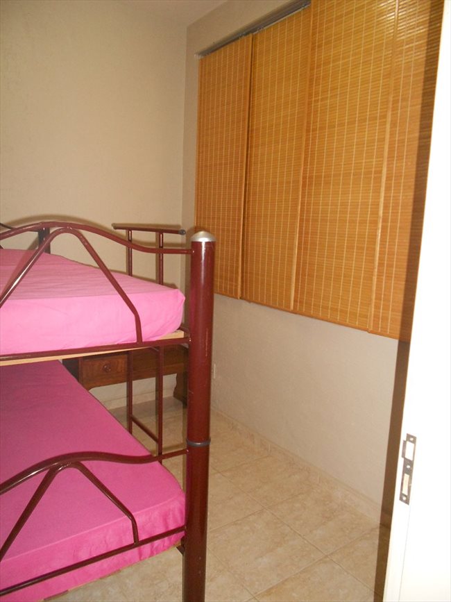 Alugo Quarto - Rio de Janeiro (Capital) - Aluguel Temporada Ano Novo e Copa do Mundo 2014 | EasyQuarto - Image 6