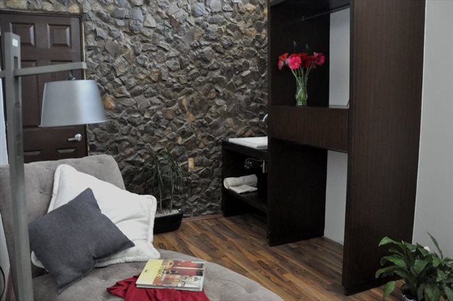Cuartos en Renta - Querétaro - Ahora reforma 110 cuartos con baño propio | CompartoDepa - Image 7