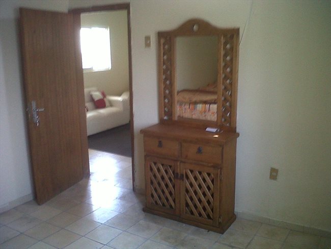 Cuartos en Renta - San Luis Potosí - RENTA DE CUARTOS AMUEBLADOS | CompartoDepa - Image 4