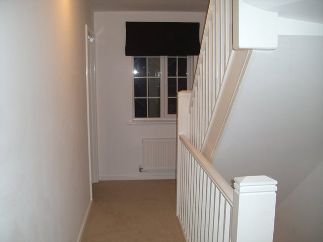 Flatshare - Manchester - Very large Dble,Own bathroom,Ringley Lock,Whitefield. | EasyRoommate - Image 5