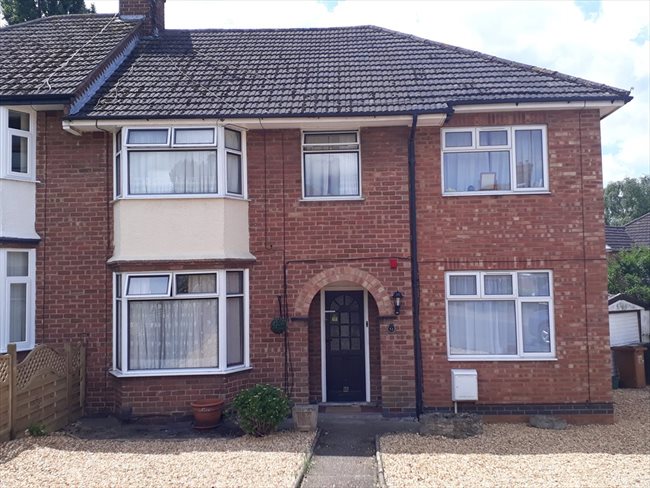 Flatshare - Northampton - BRIGHT AND BEAUTIFUL DOUBLE ROOM IN NN5 6BA | EasyRoommate - Image 8