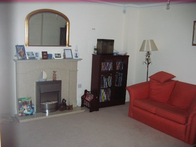 Flatshare - Great Yarmouth - Double room to rent with use of own bathroom | EasyRoommate - Image 2