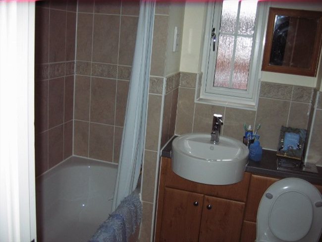 Flatshare - Great Yarmouth - Double room to rent with use of own bathroom | EasyRoommate - Image 4