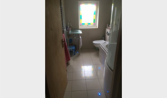 Flatshare - Greenford - Double Room in Greenford to rent to student/prof. | EasyRoommate - Image 6
