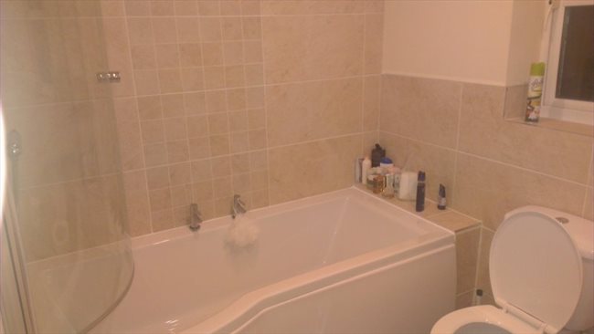 Flatshare - Horwich - Horwich, Bolton house to share | EasyRoommate - Image 4
