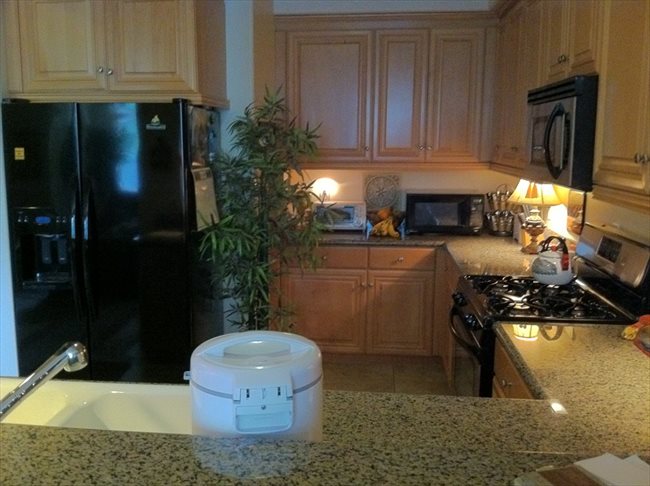 Roomshare - Thousand Oaks - Share a Beautiful, New, 4-Bdr. Townhome | EasyRoommate - Image 2