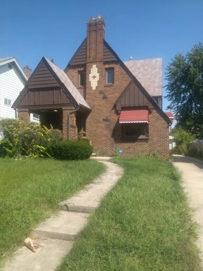 Roommate wanted in West Park area Cleveland West