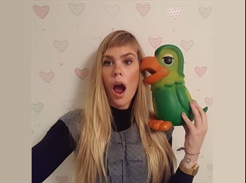 EasyQuarto BR - Daniela - 22 - São Paulo