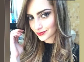 CompartoApto CO - Ivana Aceves - 20 - Medellín