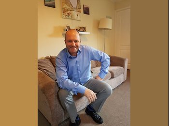 EasyRoommate UK - Gavin - 40 - London