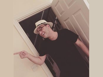 EasyRoommate UK - Ayman - 28 - Brighton and Hove