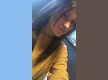 EasyRoommate UK - Amy - 18 - Exeter