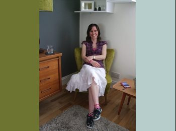 EasyRoommate UK - Joanne - 30 - United Kingdom