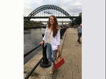 EasyRoommate UK - Sarah - 24 - Hull