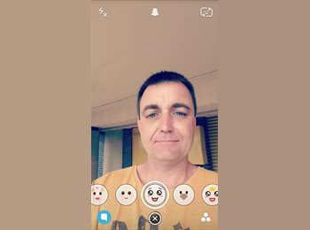 EasyRoommate UK - Chris - 44 - Bilston