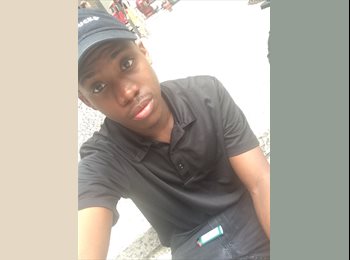 EasyRoommate US - Anthony - 20 - Chicago