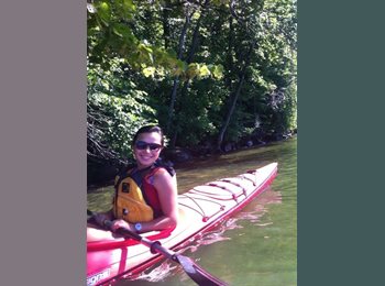 EasyRoommate US - Lisa - 22 - Chicago