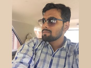 EasyRoommate US - Dhruvil - 22 - Miami