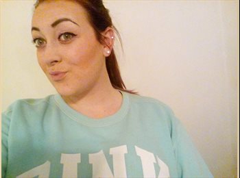 EasyRoommate US - Melanie - 21 - Detroit