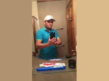 EasyRoommate US - Michael - 21 - Chicago