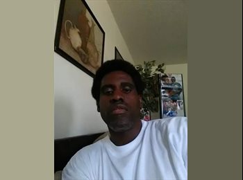 EasyRoommate US - Marlon - 40 - Miami