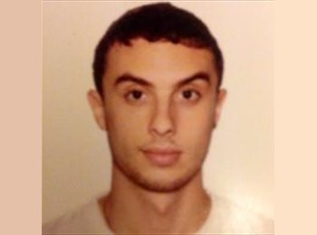 EasyRoommate CA - Robert - 22 - Toronto