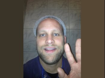EasyRoommate CA - Jason - 39 - South West Ontario