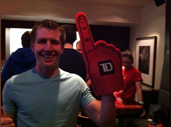 EasyRoommate CA - Drew - 26 - Edmonton