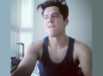 EasyRoommate CA - Fabian - 27 - Vancouver