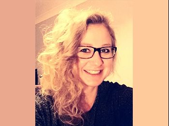 EasyWG DE - Kathrin - 18 - Hamburg