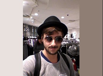 EasyStanza IT - Andrea - 21 - Roma