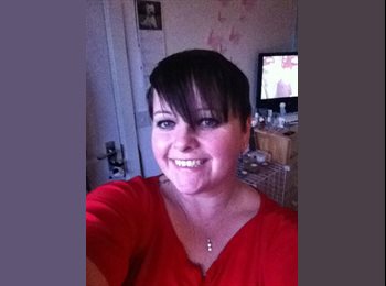 EasyRoommate UK - Jane - 37 - East Northamptonshire and Corby