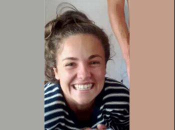 EasyRoommate UK - Sophia - 22 - Southport