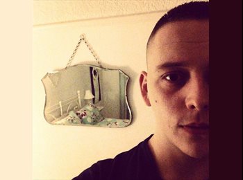 EasyRoommate UK - James - 22 - Lancaster