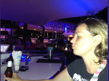 EasyRoommate UK - Trish - 49 - London