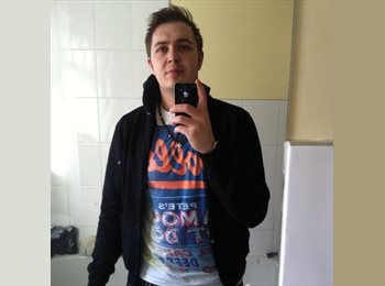 EasyRoommate UK - Lewis - 26 - Southend-on-Sea