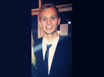 EasyRoommate UK - Adam - 22 - Brighton and Hove