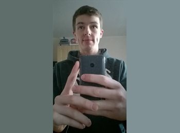EasyRoommate UK - brad - 21 - Hemel Hempstead